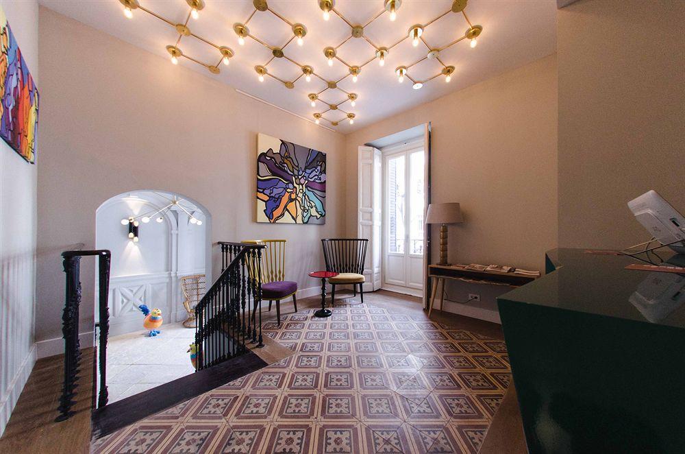 One Shot Recoletos Hotell Madrid Exteriör bild