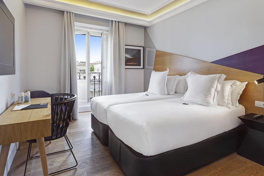 One Shot Recoletos Hotell Madrid Exteriör bild