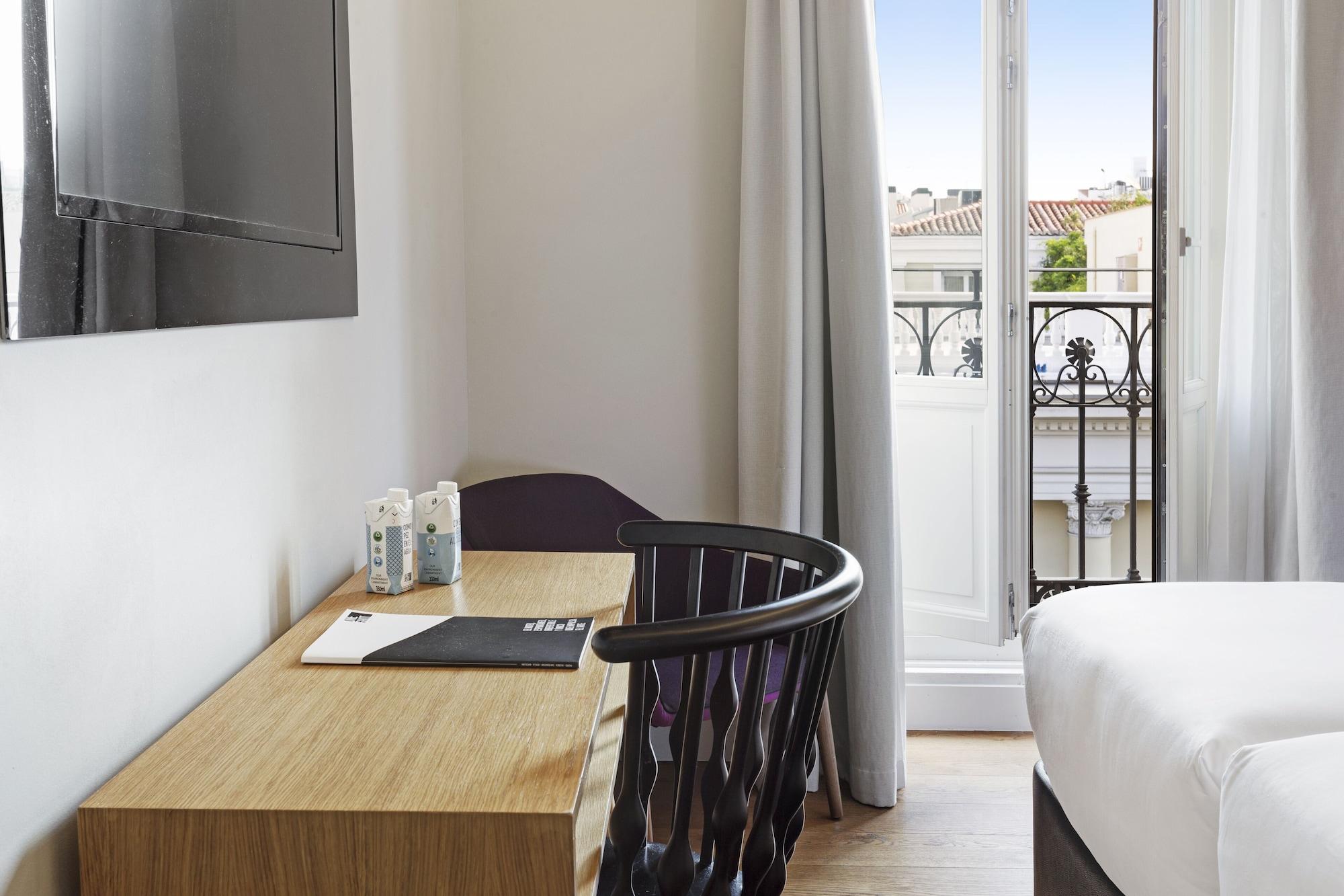 One Shot Recoletos Hotell Madrid Exteriör bild