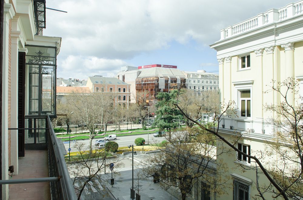 One Shot Recoletos Hotell Madrid Exteriör bild