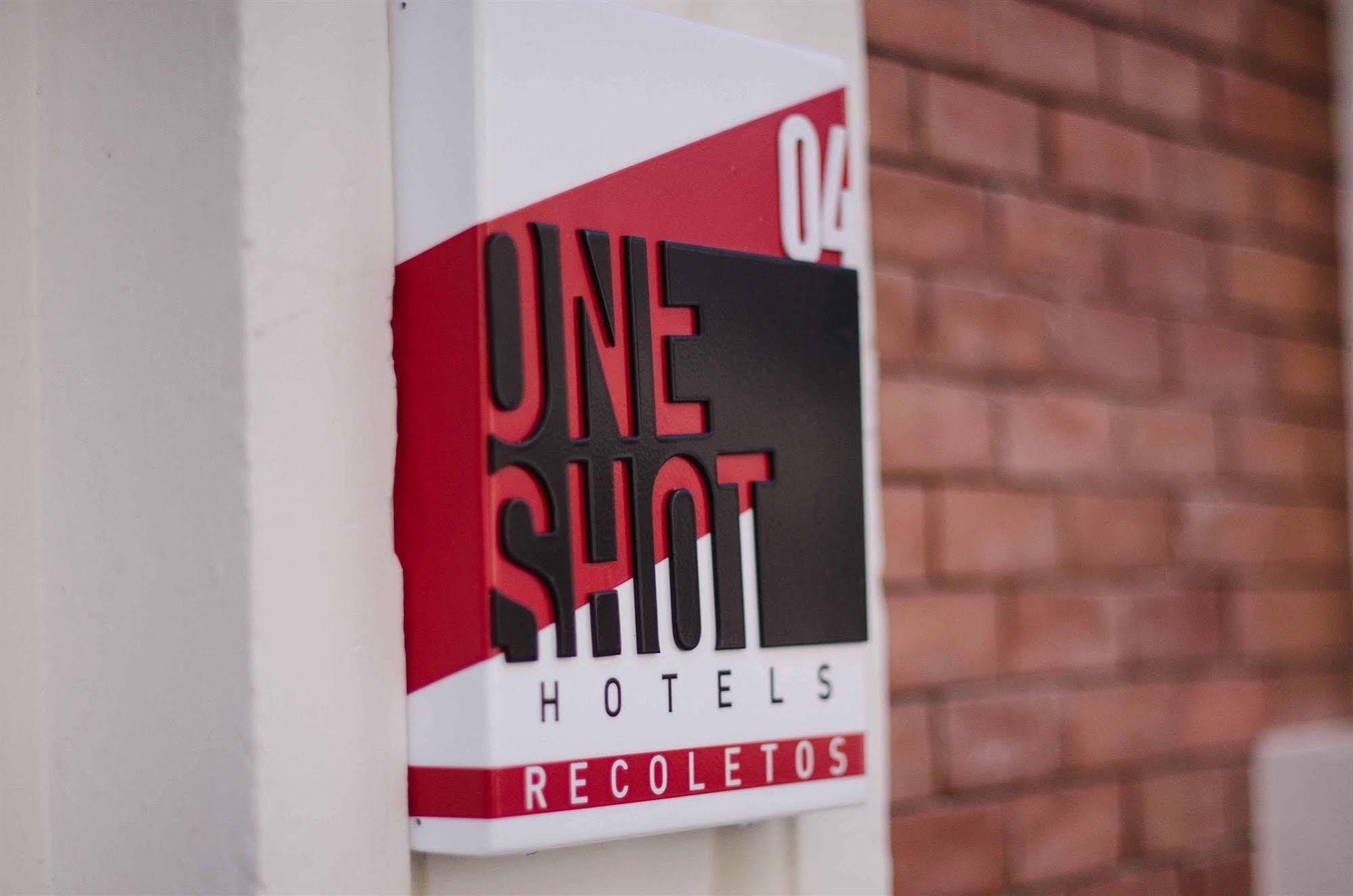 One Shot Recoletos Hotell Madrid Exteriör bild