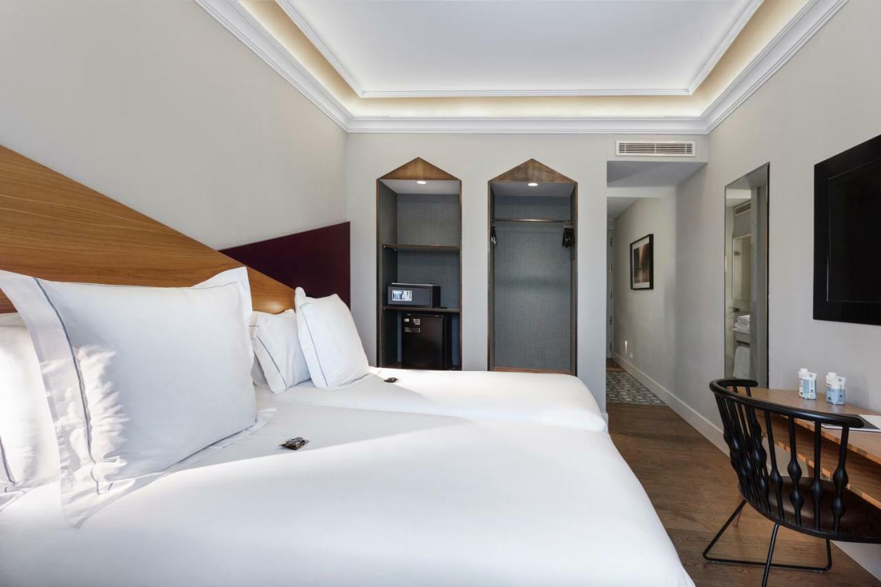 One Shot Recoletos Hotell Madrid Exteriör bild